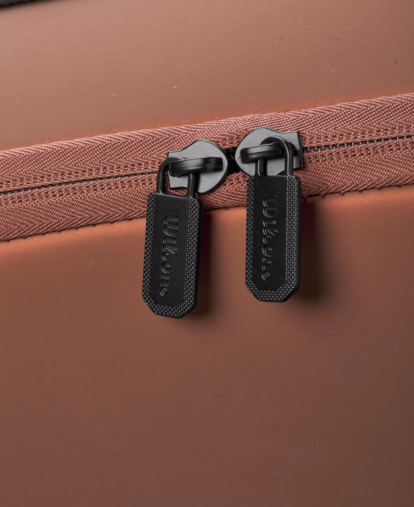 Wilson Super Tour Pro Staff V1 9-Pack Tennis Bag 8 Wilson Super Tour Pro Staff V1 9-Pack Tennis Bag - Image 6